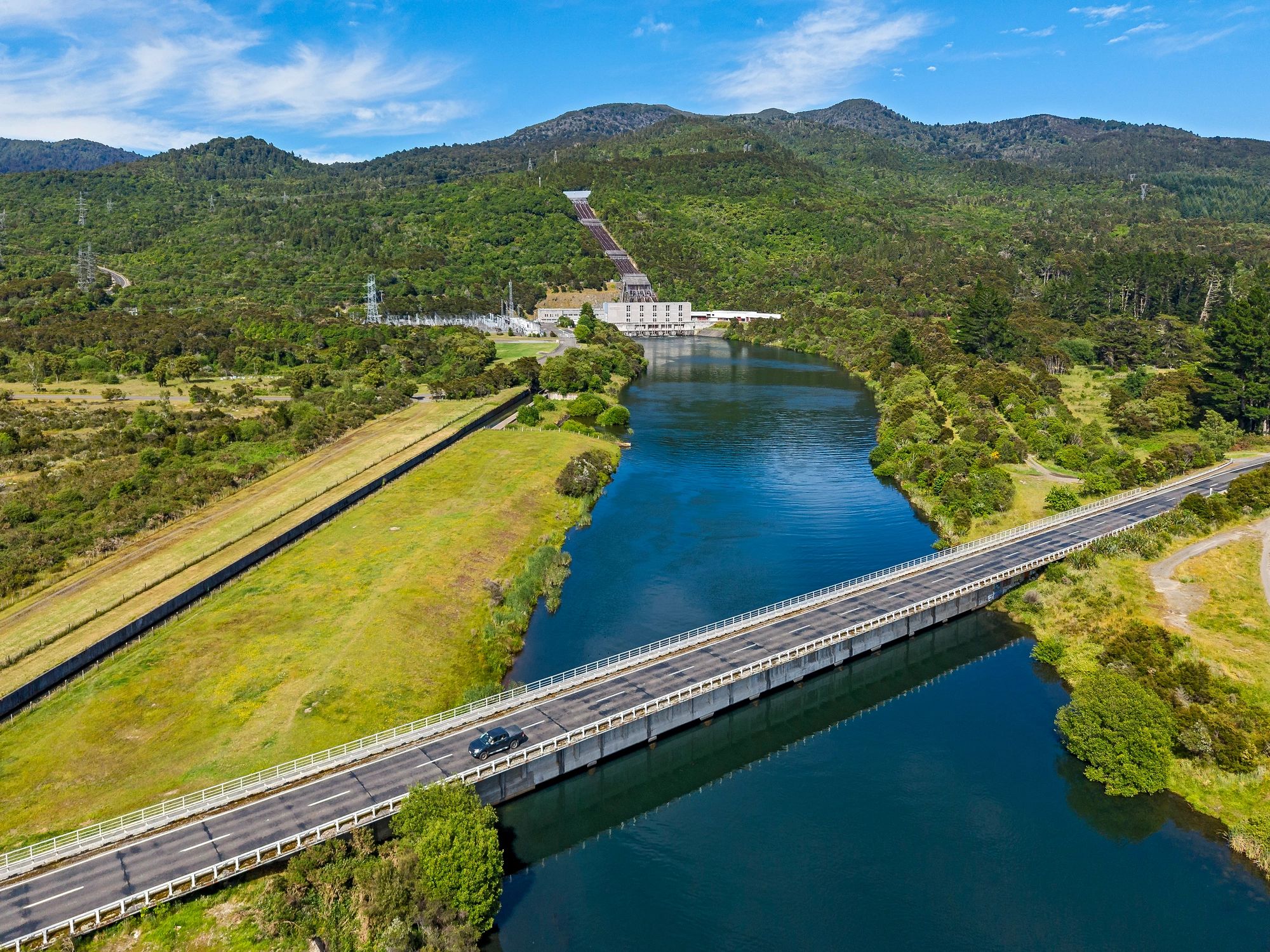 Hydro power station and industrial energy infrastructure